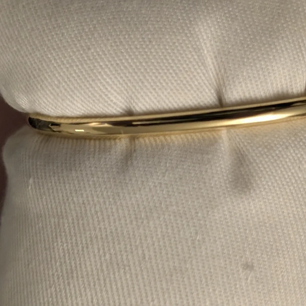 Kate Spade ♠️ Black flower white pearl KATE Spade flex cuff hinge bracelet - Picture 2 of 4